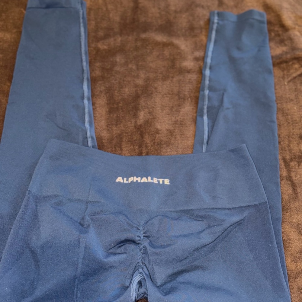 Alphalete amplify leggings